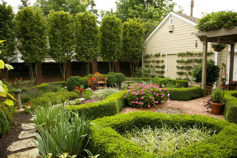 backyard-making-backyard-flower-garden-designs-to-enhance-the-beauty-1123x749